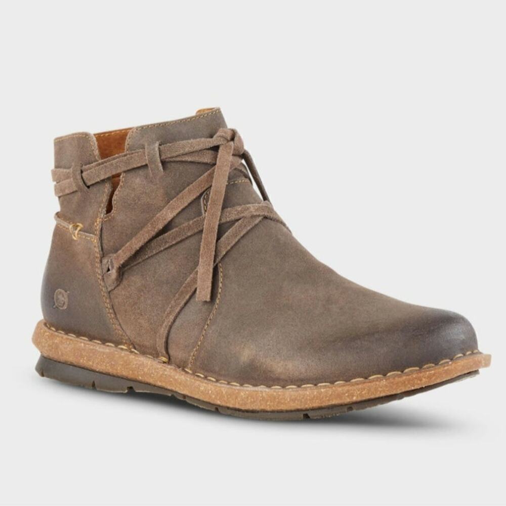 Born Tarkiln Ladies Ankle Boot Distressed Brown Size 9